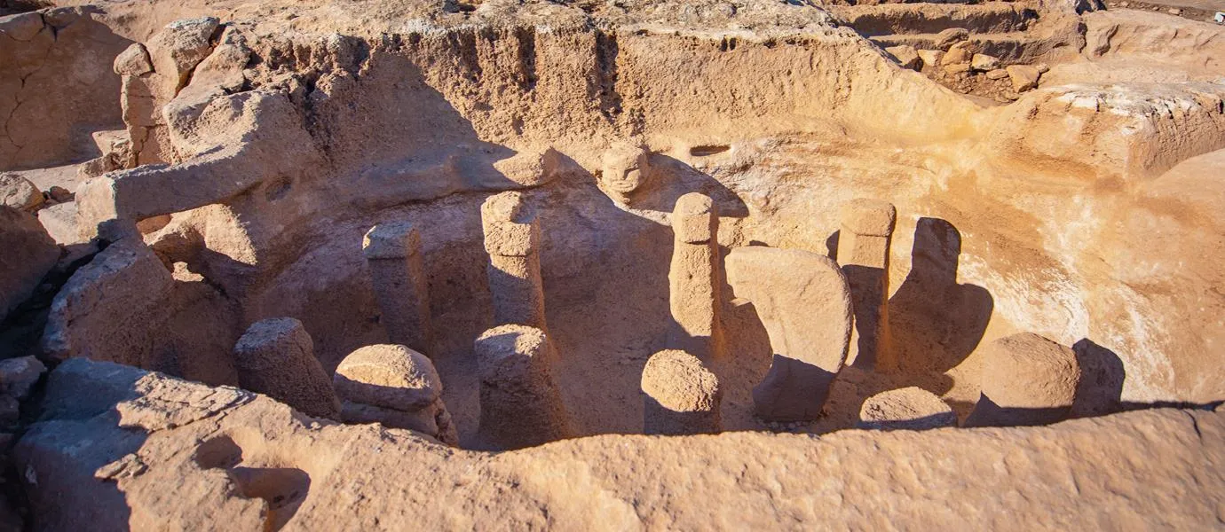 TC8KHT from Karahantepe – radio from a site thousands of years old