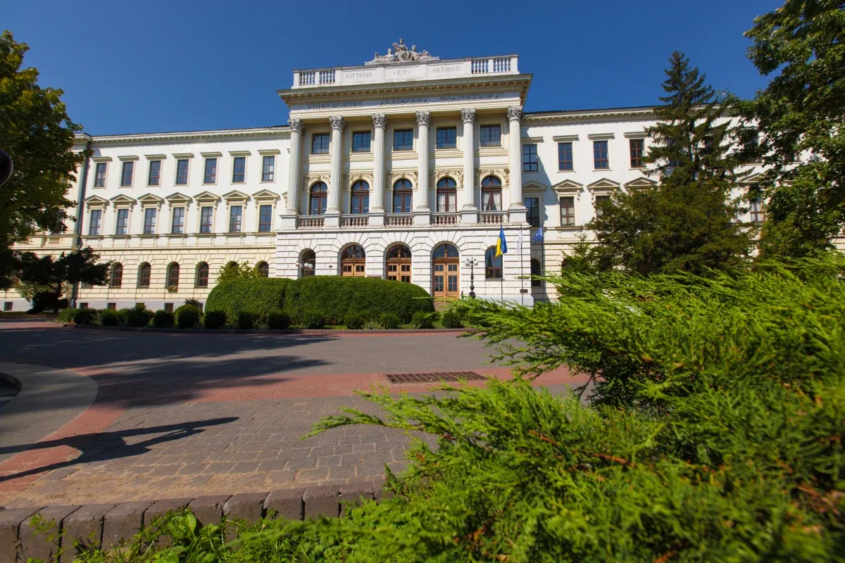 One Hundred Years of Lviv Amateur Radio – LKK Anniversary Celebration at ATRIC-2026